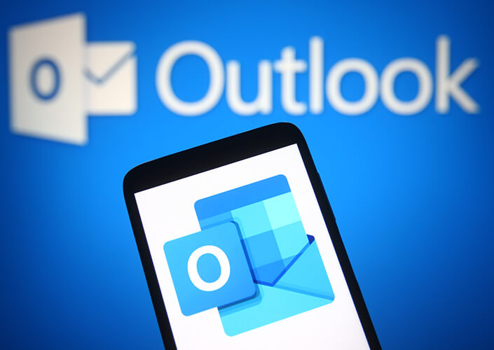 Microsoft Outlook on a mobile phone